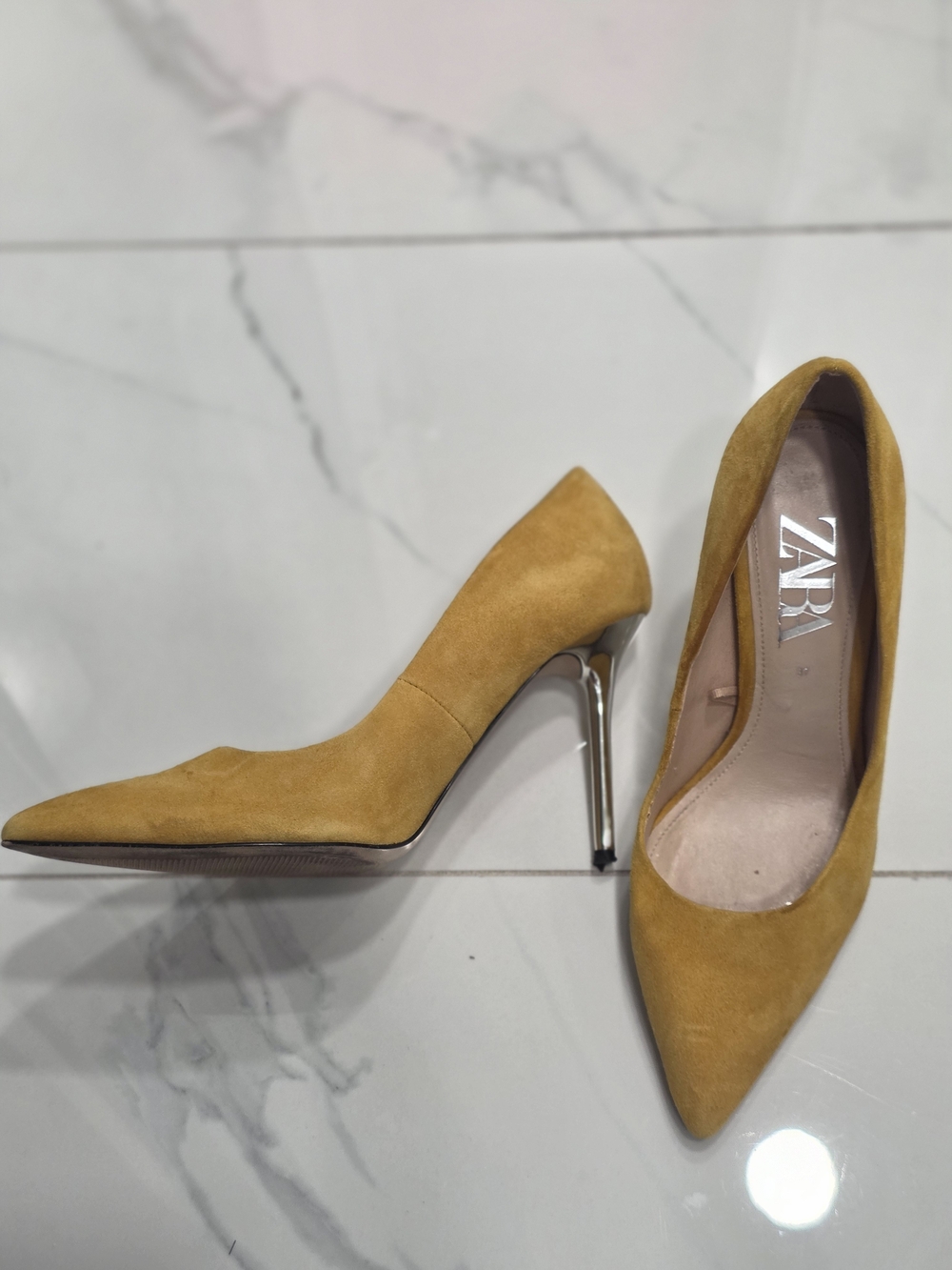 Zara Yellow Suede Pointed Toe Stiletto Pumps